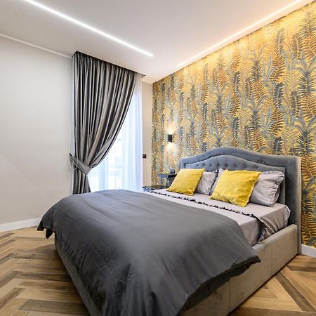 Southern Gold Naples Luaran gambar